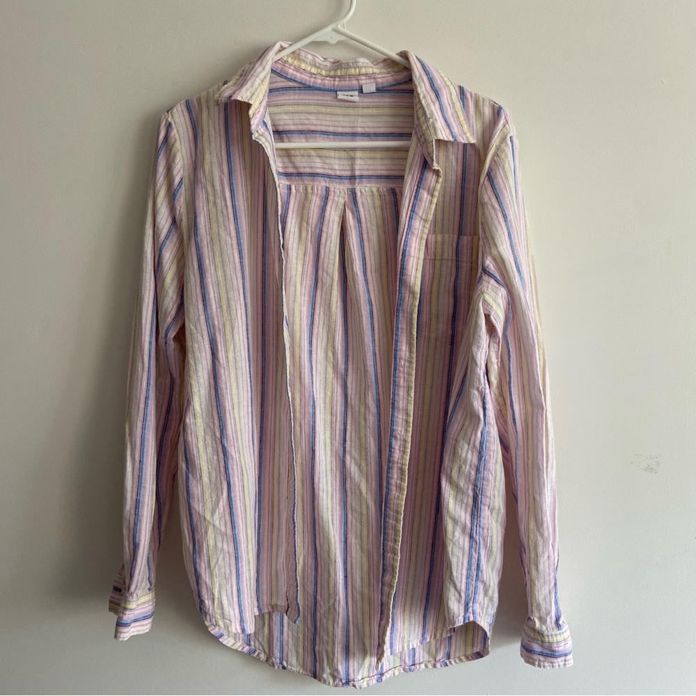 Gap Women Long Sleeve Button-Down Shirt